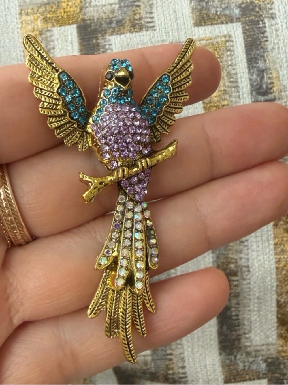Elegant Gold and Multicolor Bird Brooch - Picture 3 of 5